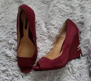FOREVER 21 Wine Square Cut Wedge